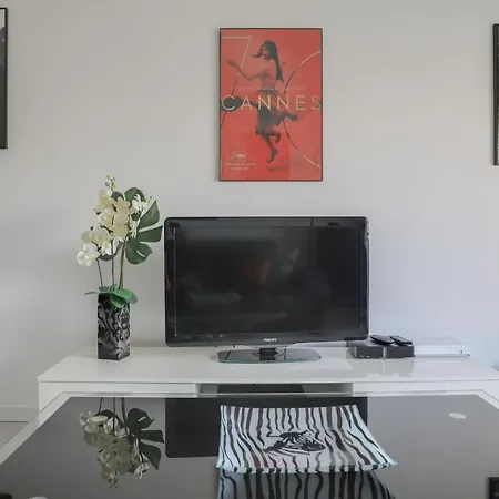 Immogroom - 2 Br- Bright - Terrace - Wifi - Air Conditioning Cannes Exterior foto